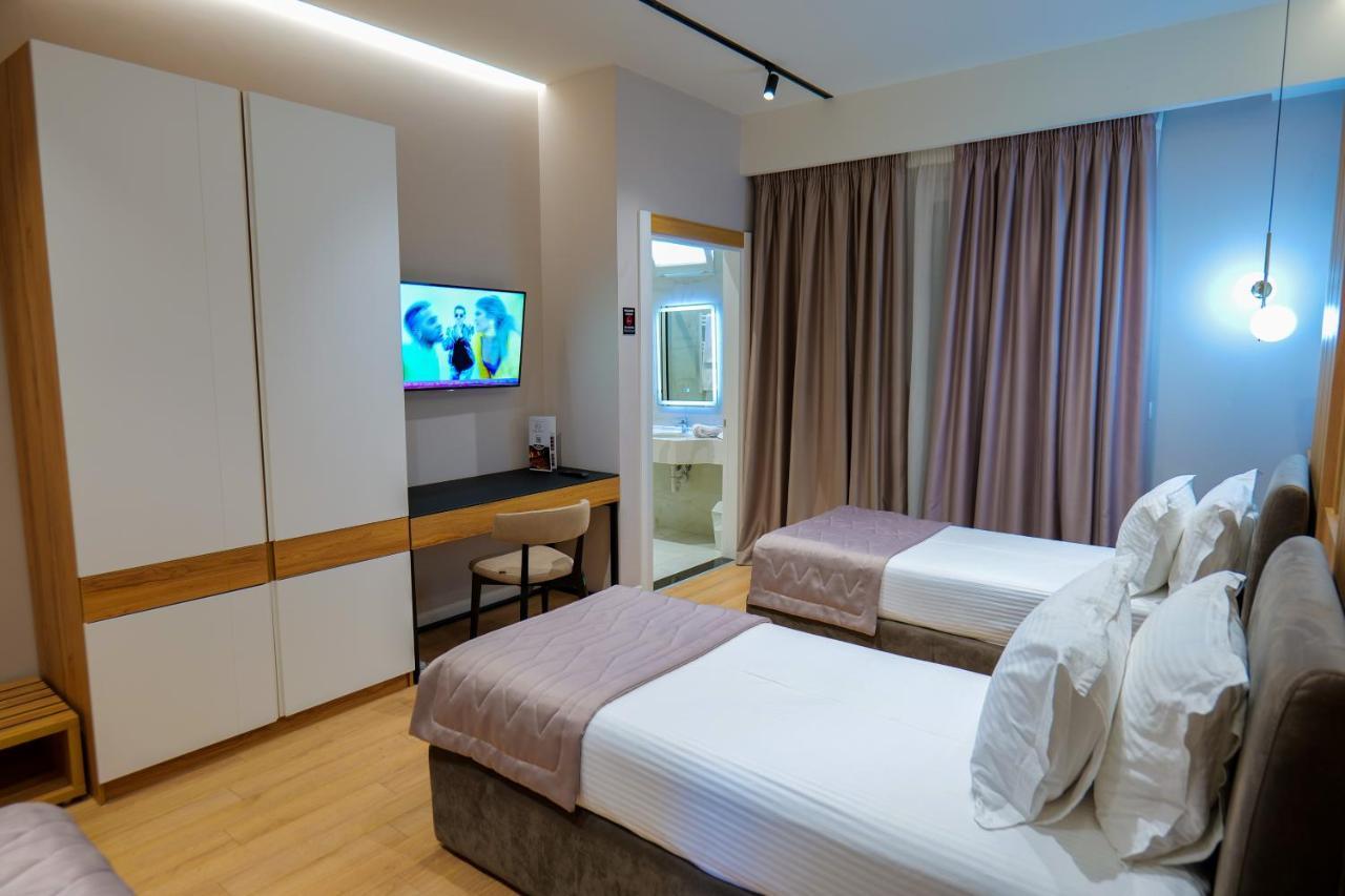Lord Hotel Tirana Vore Exterior photo